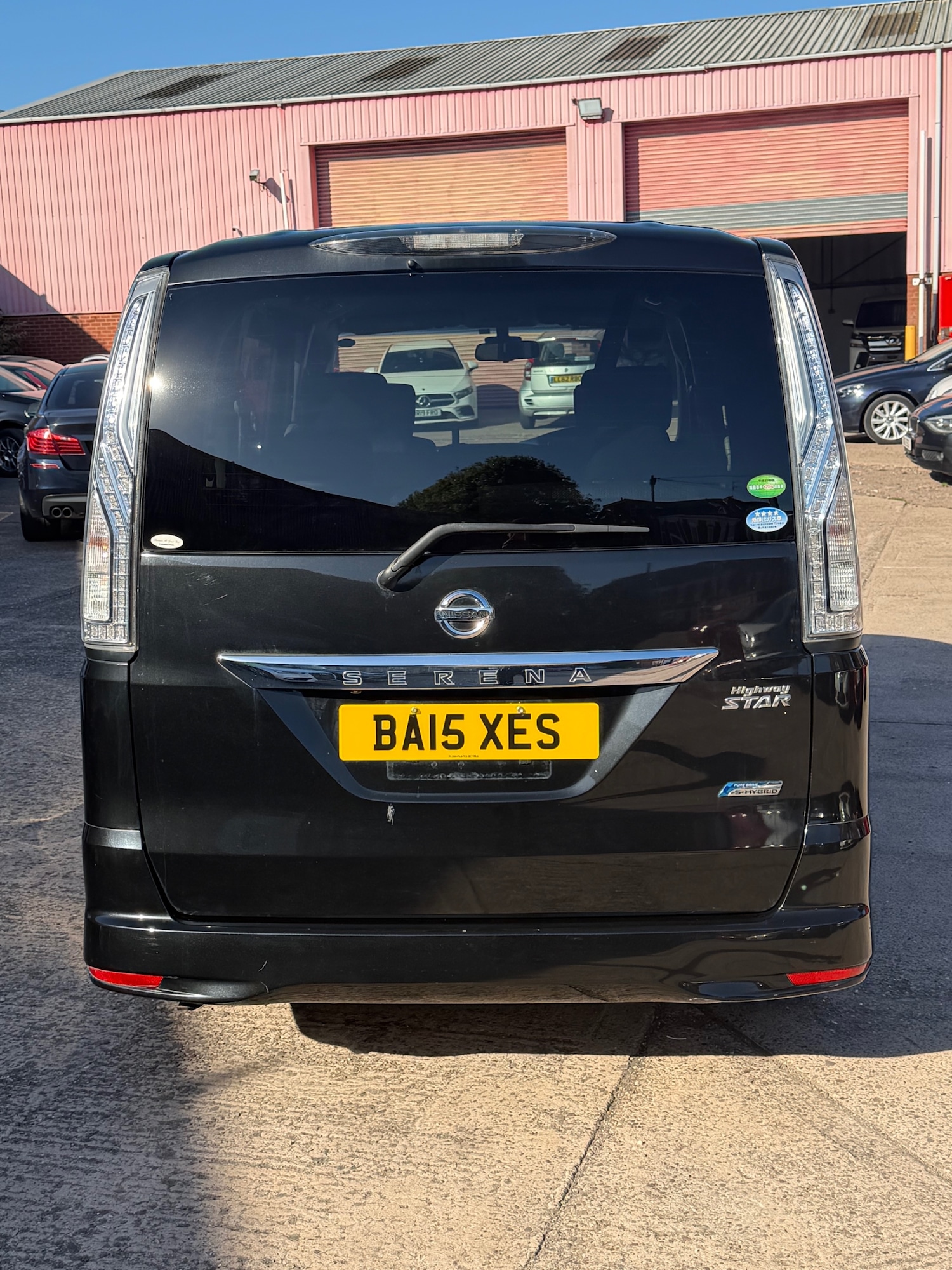 Used Nissan Serena 2015 for sale - 76070653: Photo 4