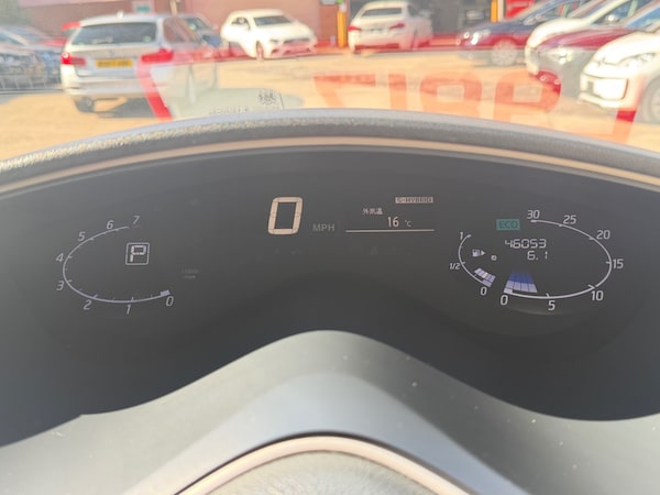 Used Nissan Serena 2014 for sale - 76098998: Photo 16