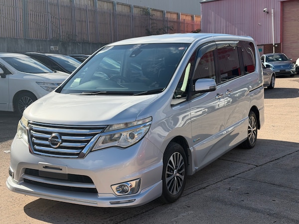 Used Nissan Serena 2014 for sale - 76098998: Photo 2