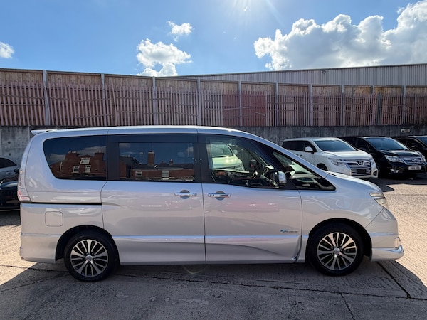 Used Nissan Serena 2014 for sale - 76098998: Photo 7
