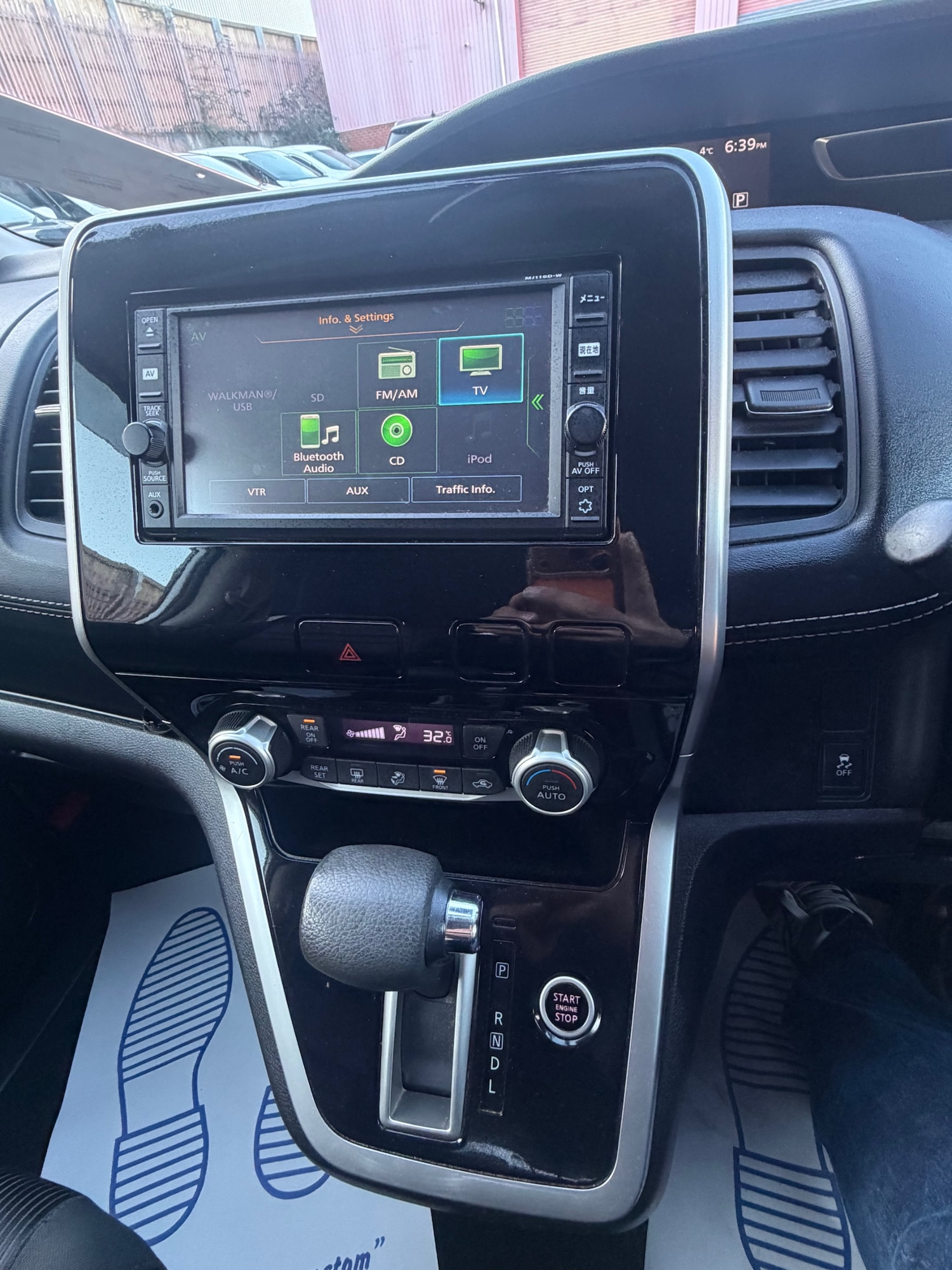 Used Nissan Serena 2017 for sale - 77051731: Photo 13