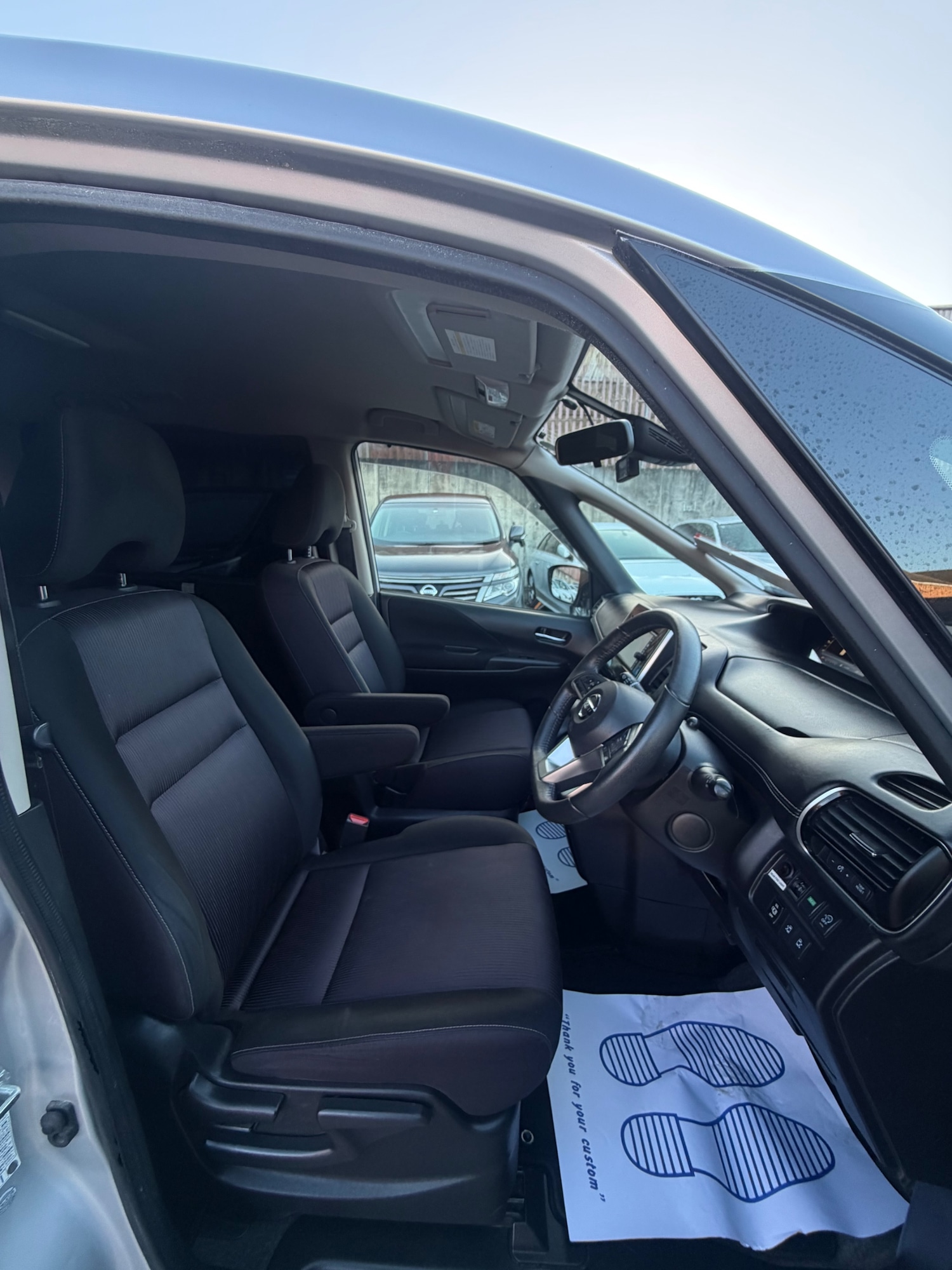 Used Nissan Serena 2017 for sale - 77051731: Photo 8