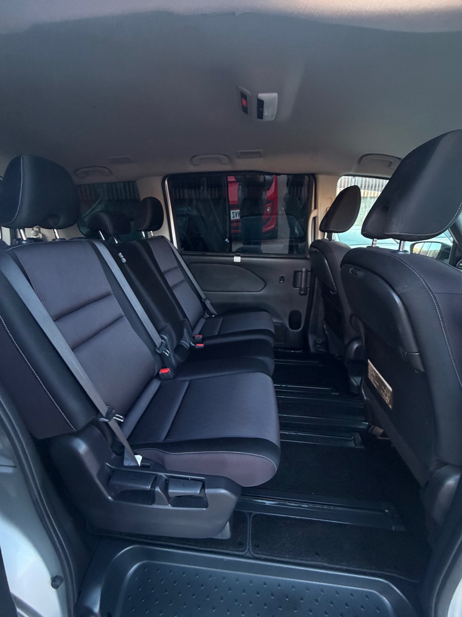 Used Nissan Serena 2017 for sale - 77051731: Photo 9