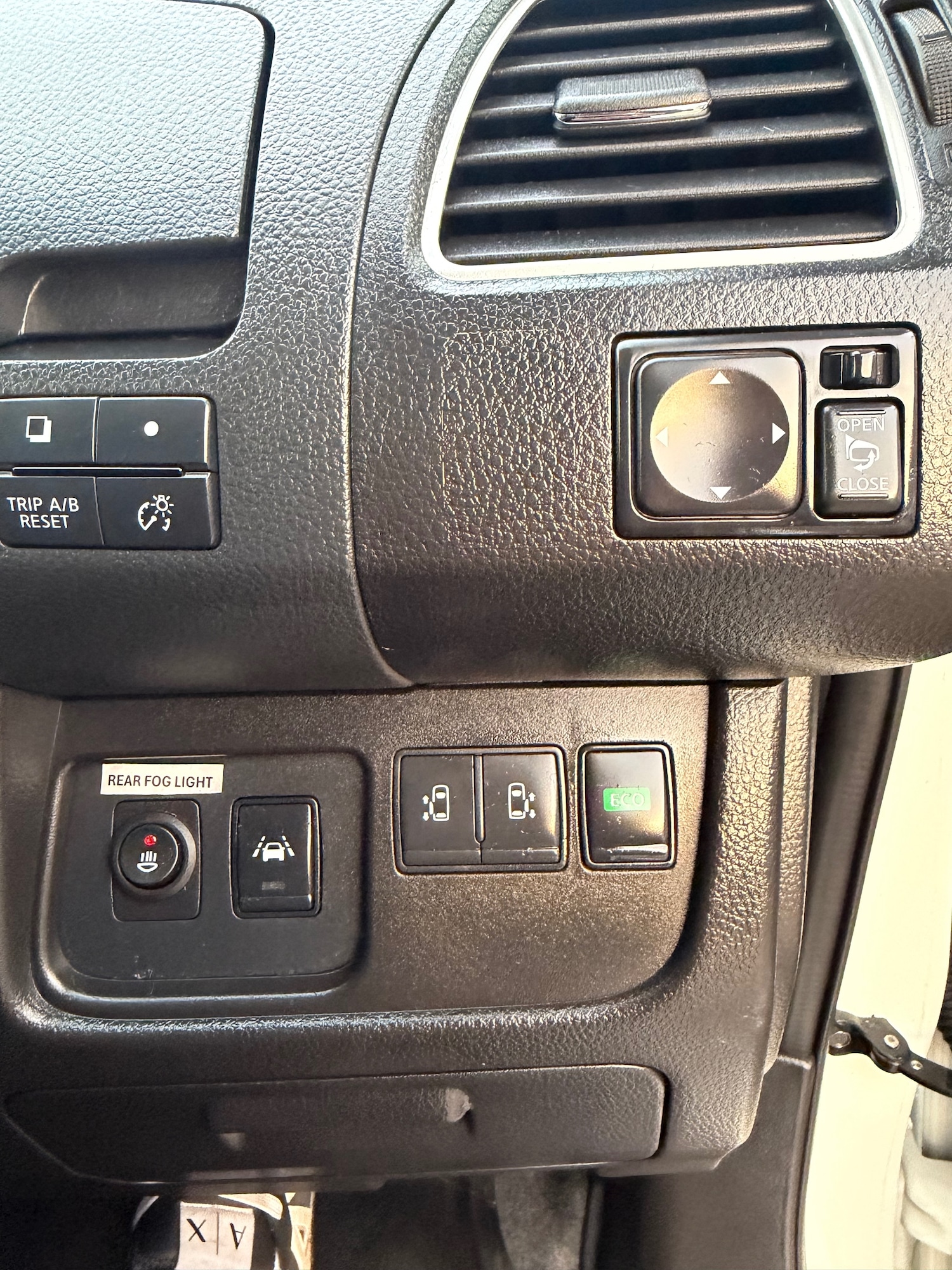 Used Nissan Serena 2016 for sale - 76438553: Photo 15