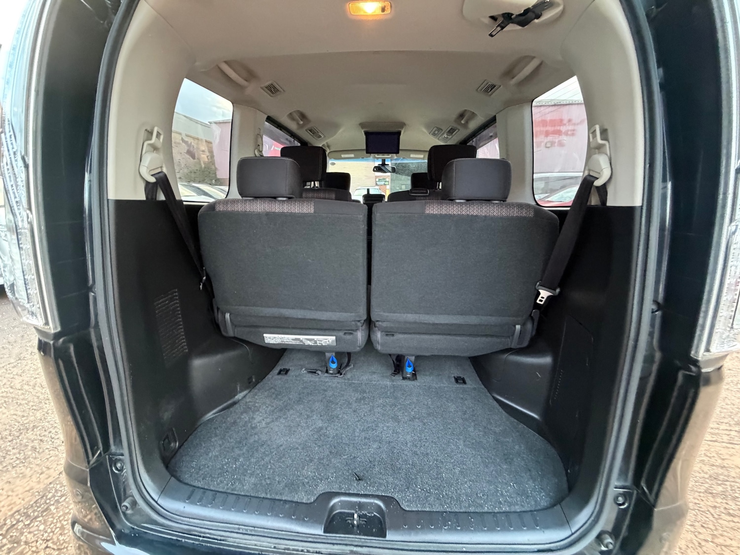 Used Nissan Serena 2014 for sale - 76325067: Photo 10