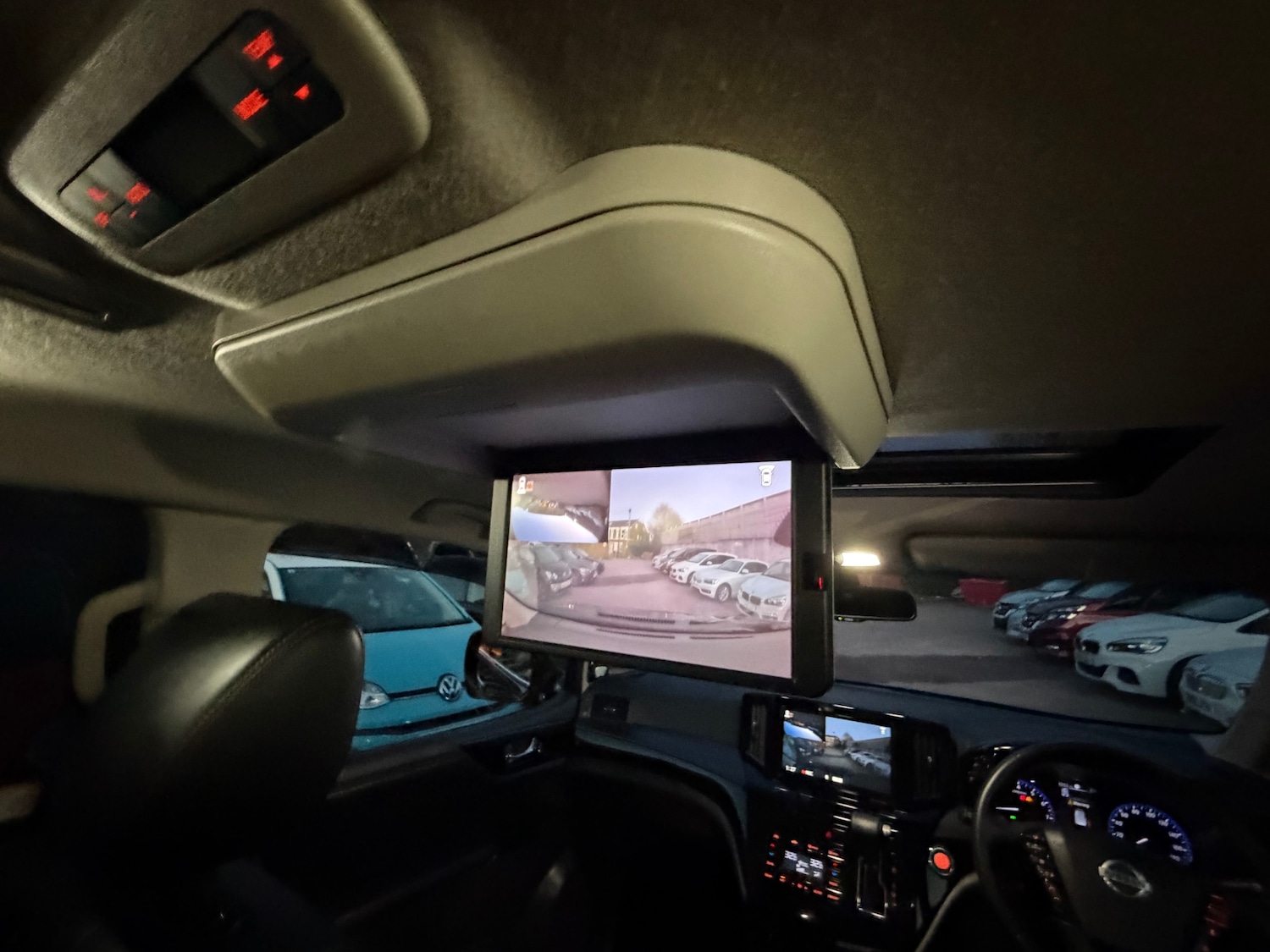 Used Nissan Elgrand 2020 for sale - 77052136: Photo 14