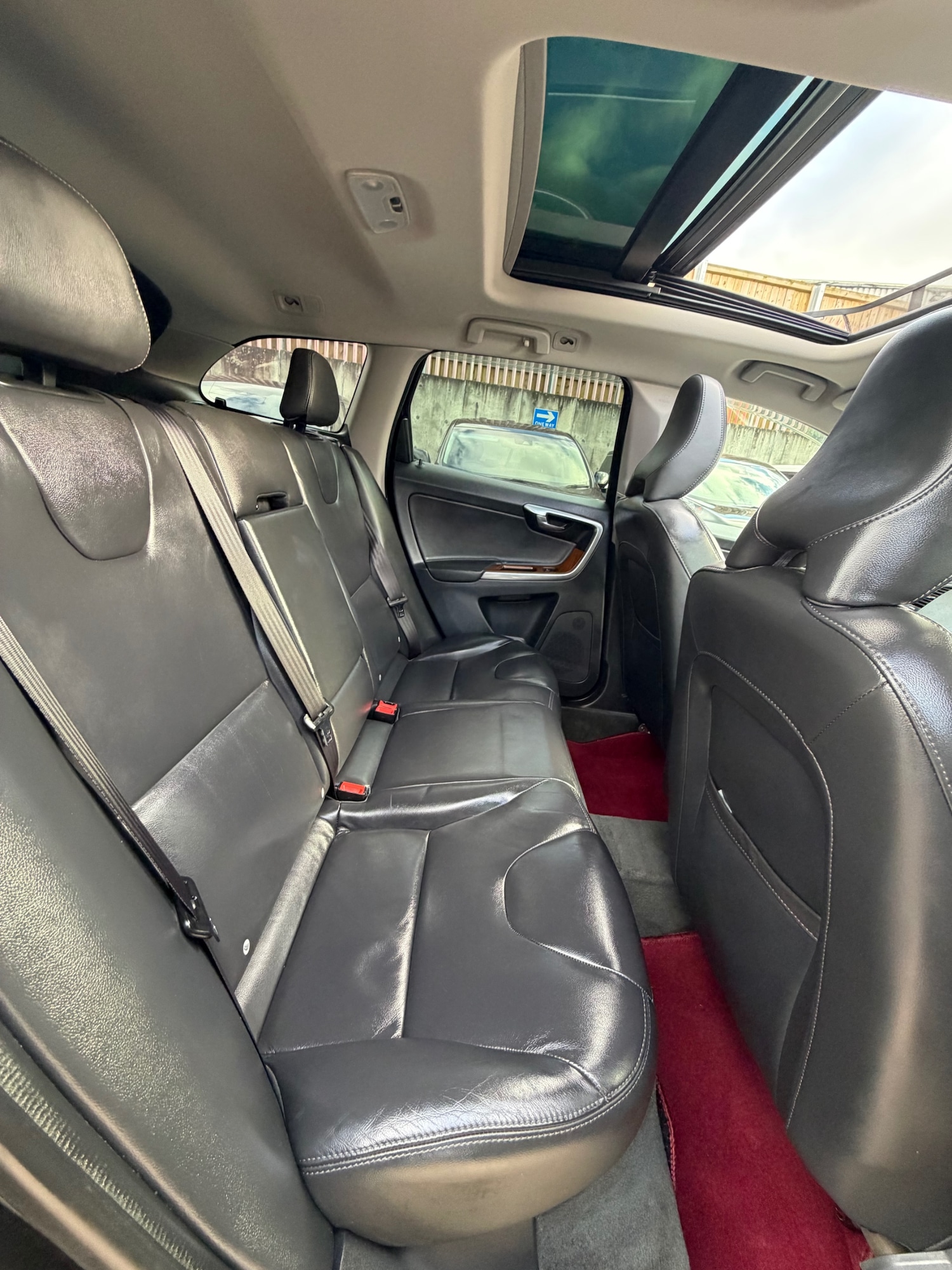 Used Volvo XC60 2017 for sale - 78081298: Photo 9