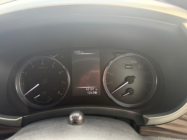 Used Nissan Elgrand 2016 for sale - 76198617: Photo 13