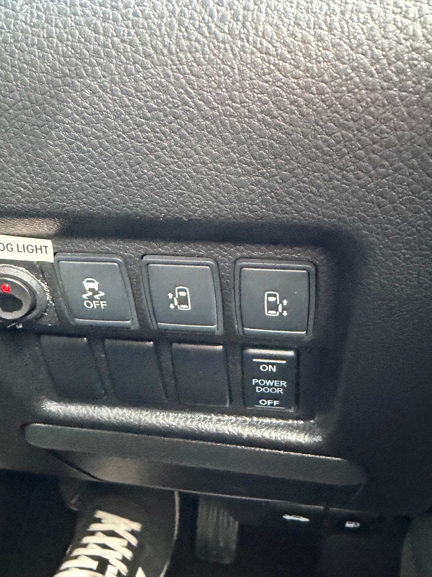 Used Nissan Elgrand 2016 for sale - 76198617: Photo 17