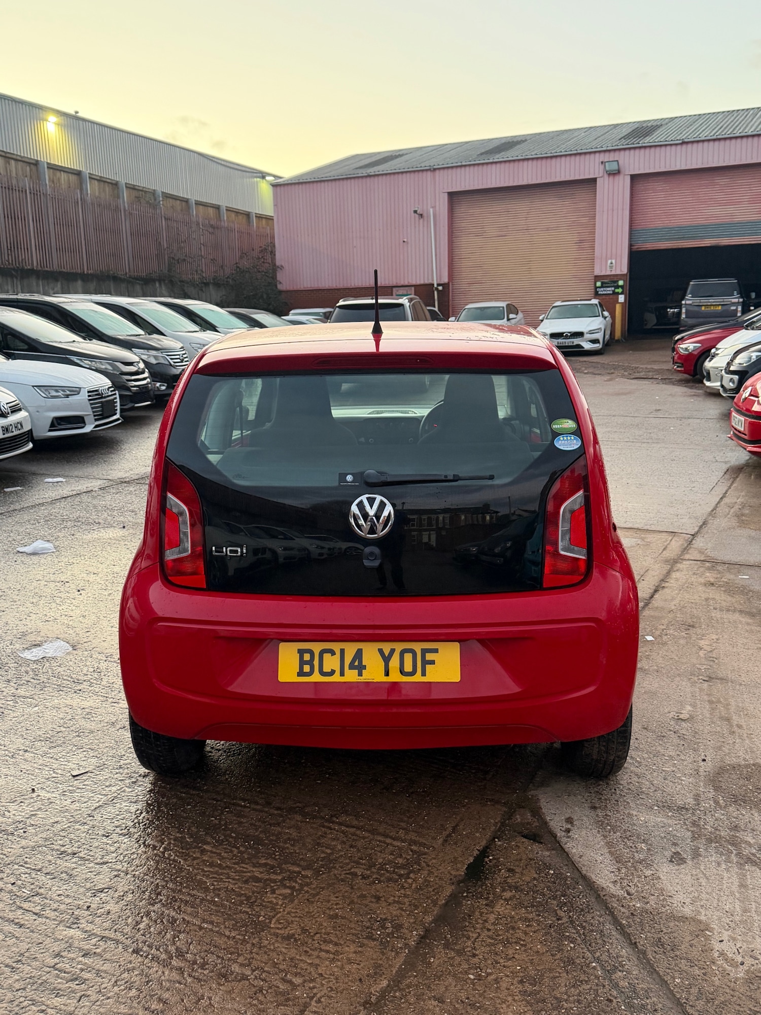 Used Volkswagen up! 2014 for sale - 77008928: Photo 3