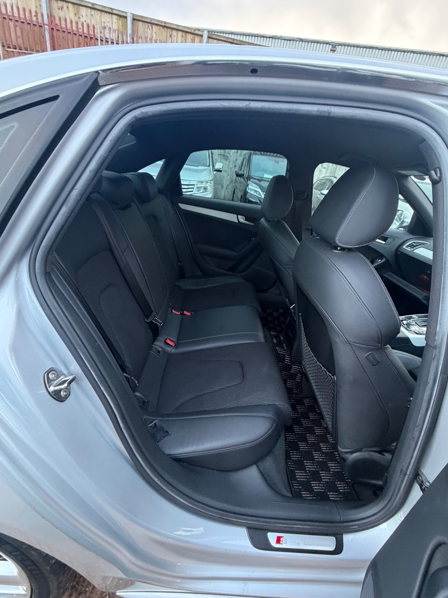 Used Audi A4 2014 for sale - 77819332: Photo 10