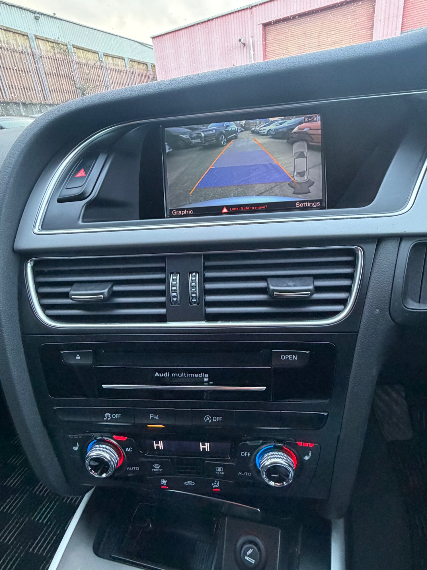 Used Audi A4 2014 for sale - 77819332: Photo 12