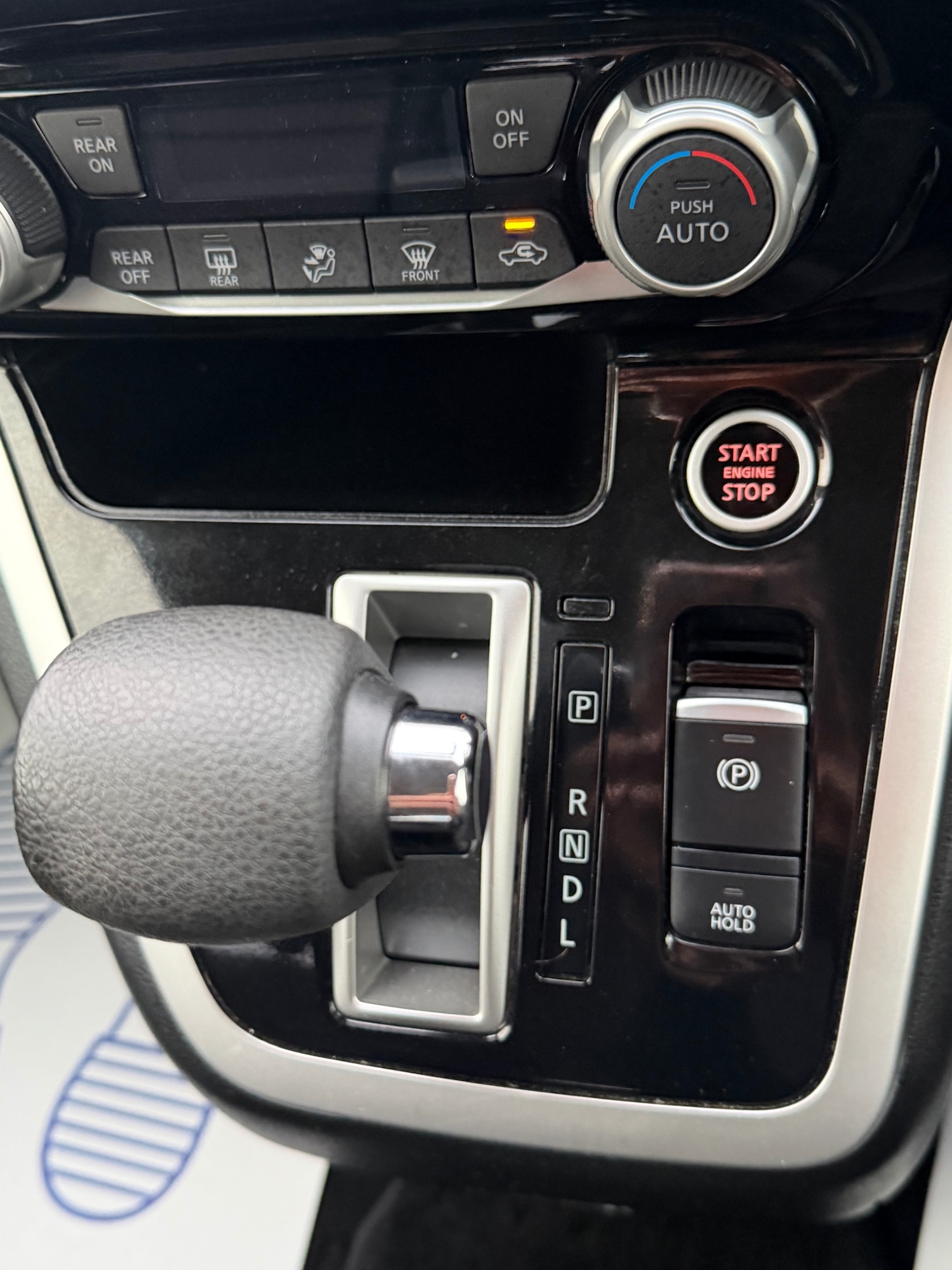 Used Nissan Serena 2017 for sale - 76313617: Photo 16