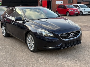 Used Volvo V40 2016 for sale - 75973556: Photo