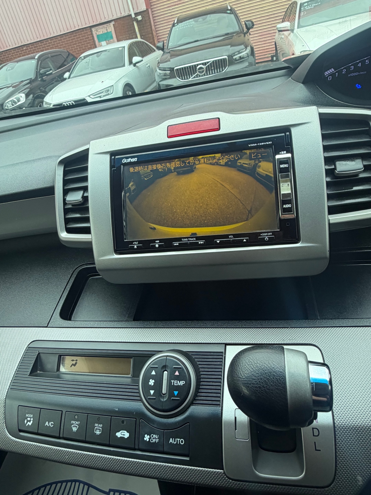 Used Honda Freed 2013 for sale - 77640395: Photo 12