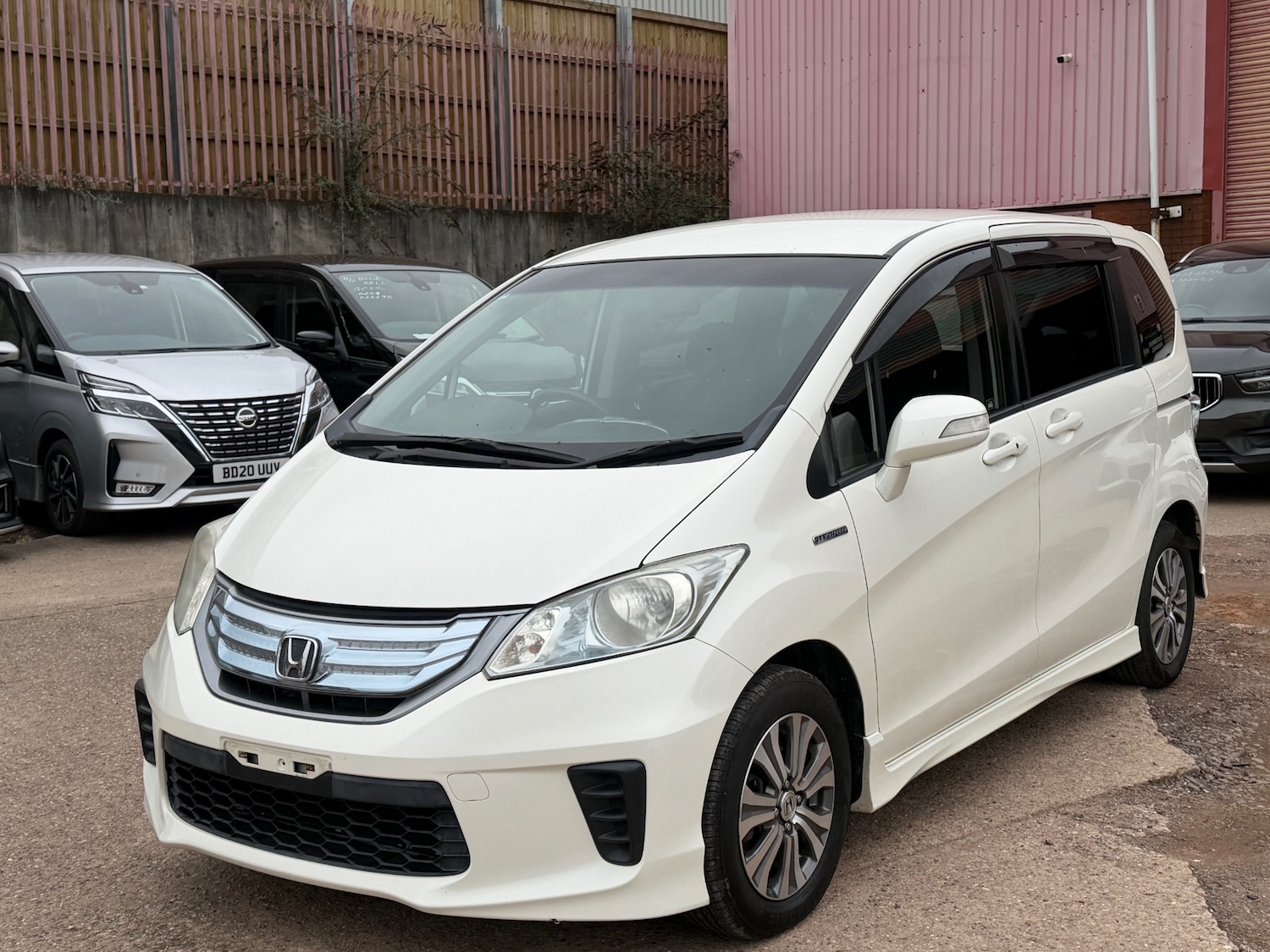 Used Honda Freed 2013 for sale - 77640395: Photo 3