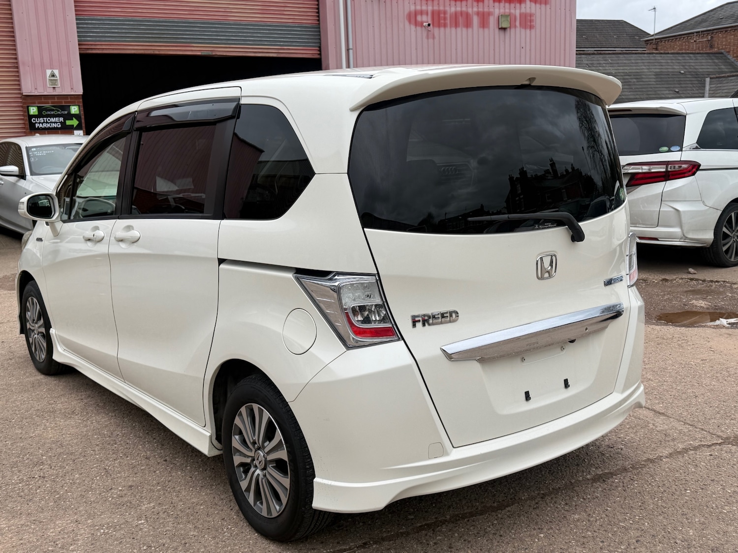 Used Honda Freed 2013 for sale - 77640395: Photo 6