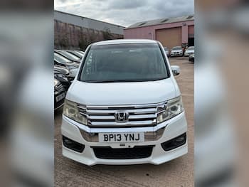 Used Honda Stepwagon 2013 for sale - 79688697: Photo