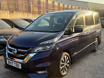 Used Nissan Serena 2017 for sale - 79507930: Photo