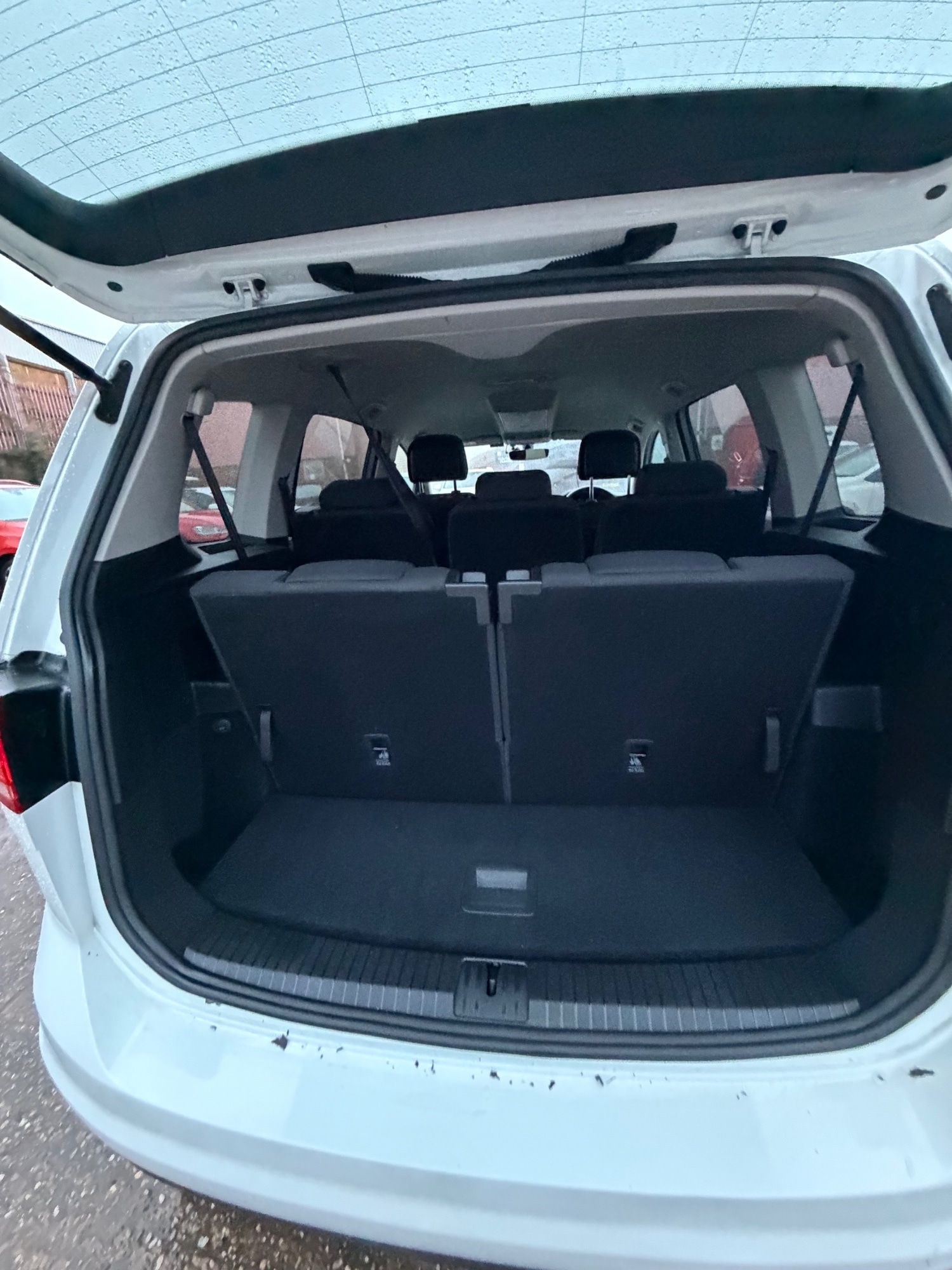 Used Volkswagen Touran 2018 for sale - 76664668: Photo 10