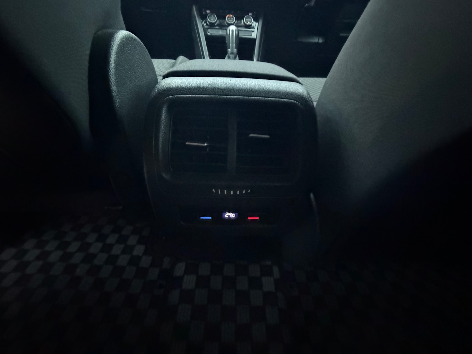 Used Volkswagen Touran 2018 for sale - 76664668: Photo 12