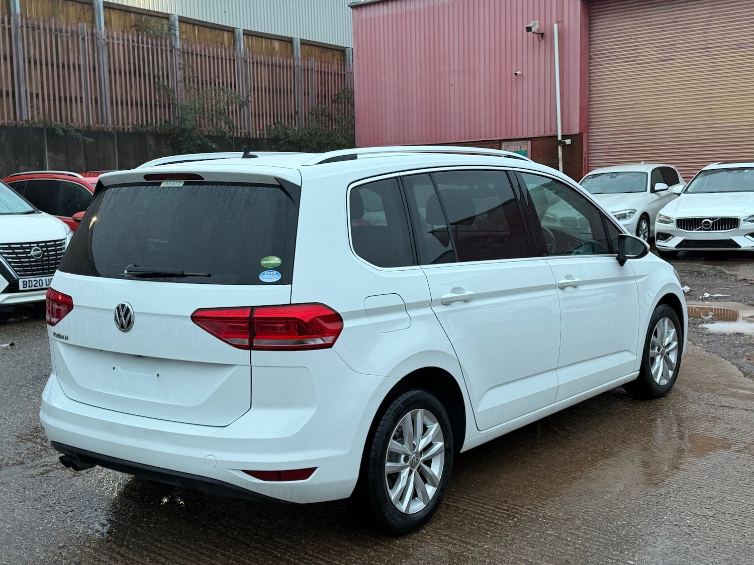 Used Volkswagen Touran 2018 for sale - 76664668: Photo 5