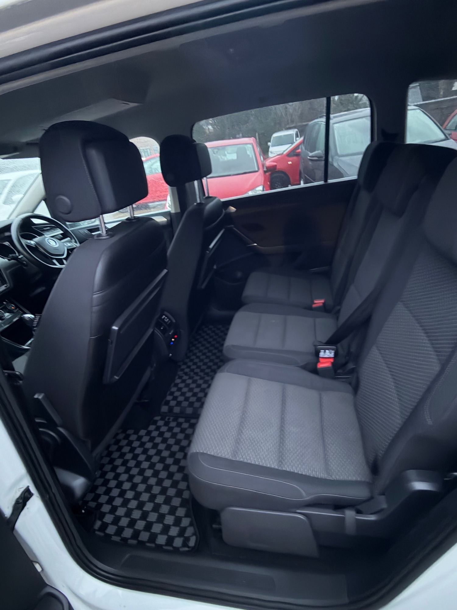 Used Volkswagen Touran 2018 for sale - 76664668: Photo 8