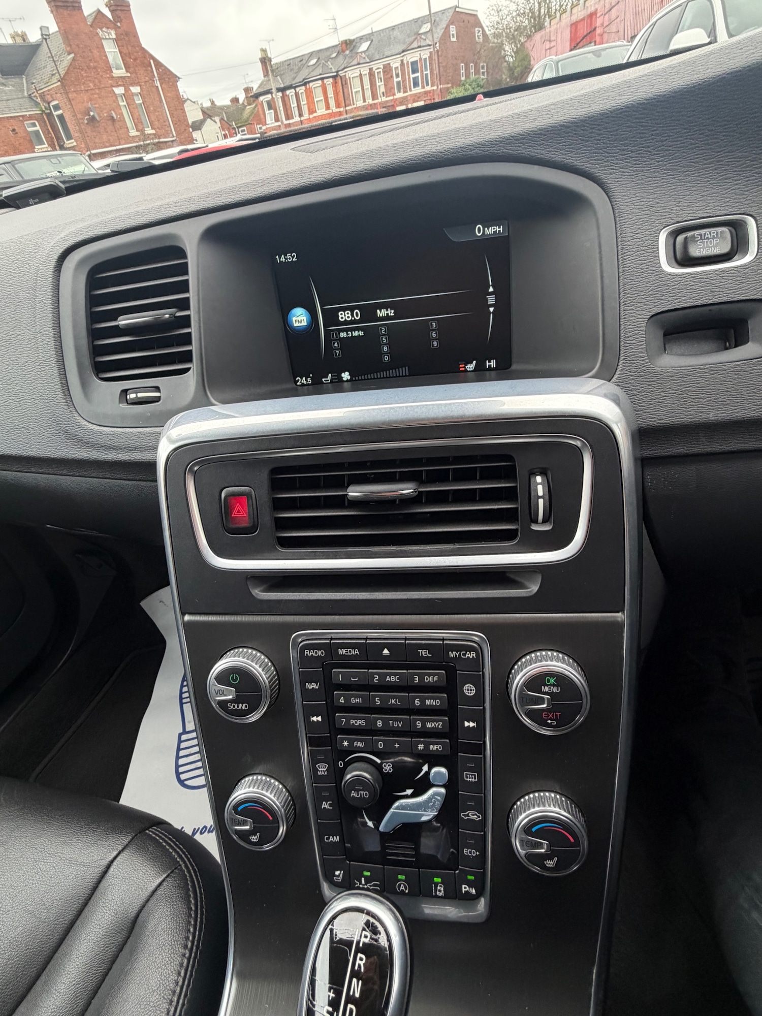 Used Volvo V60 2014 for sale - 77632664: Photo 12