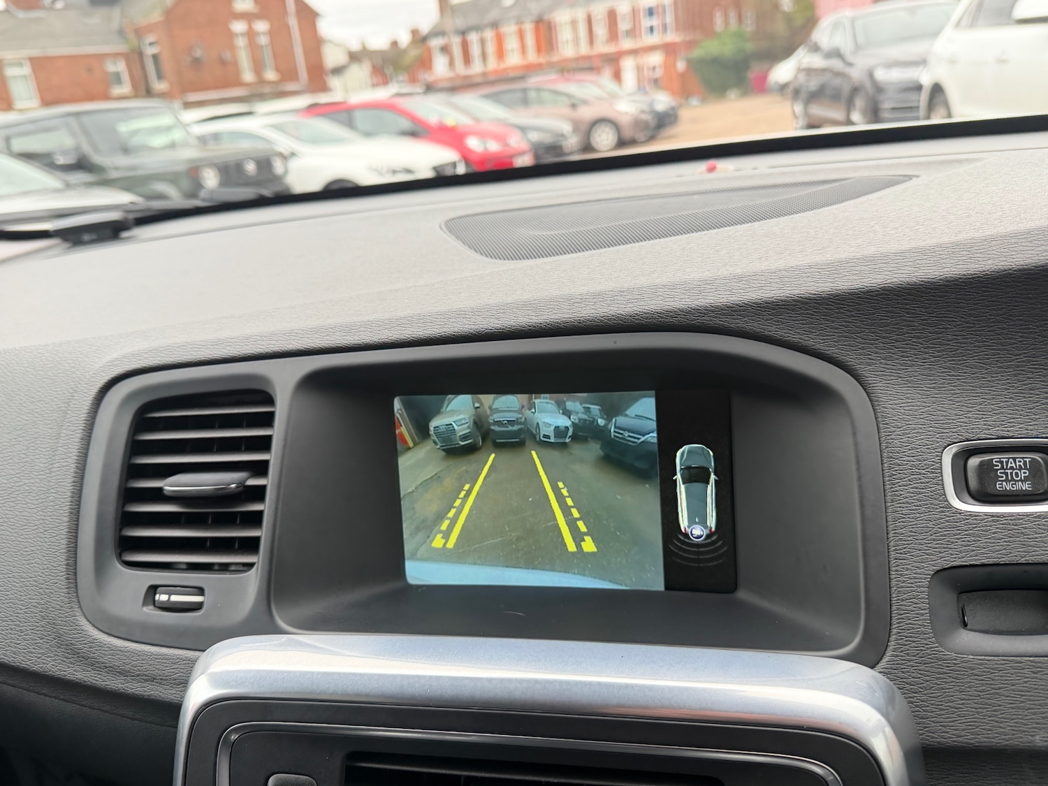 Used Volvo V60 2014 for sale - 77632664: Photo 14