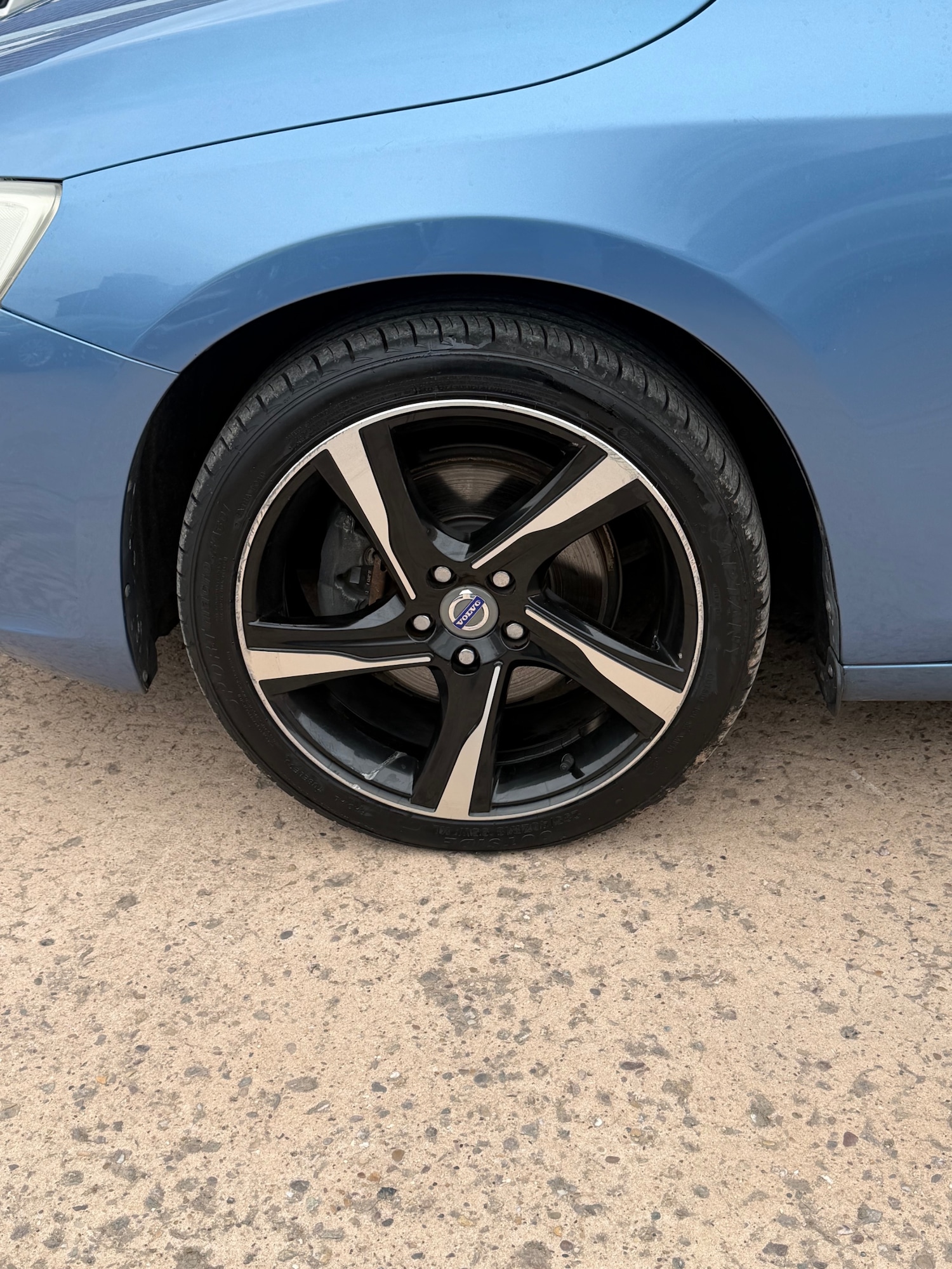 Used Volvo V60 2014 for sale - 78060878: Photo 15