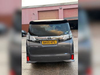 Used Toyota Vellfire 2016 for sale - 78045870: Photo