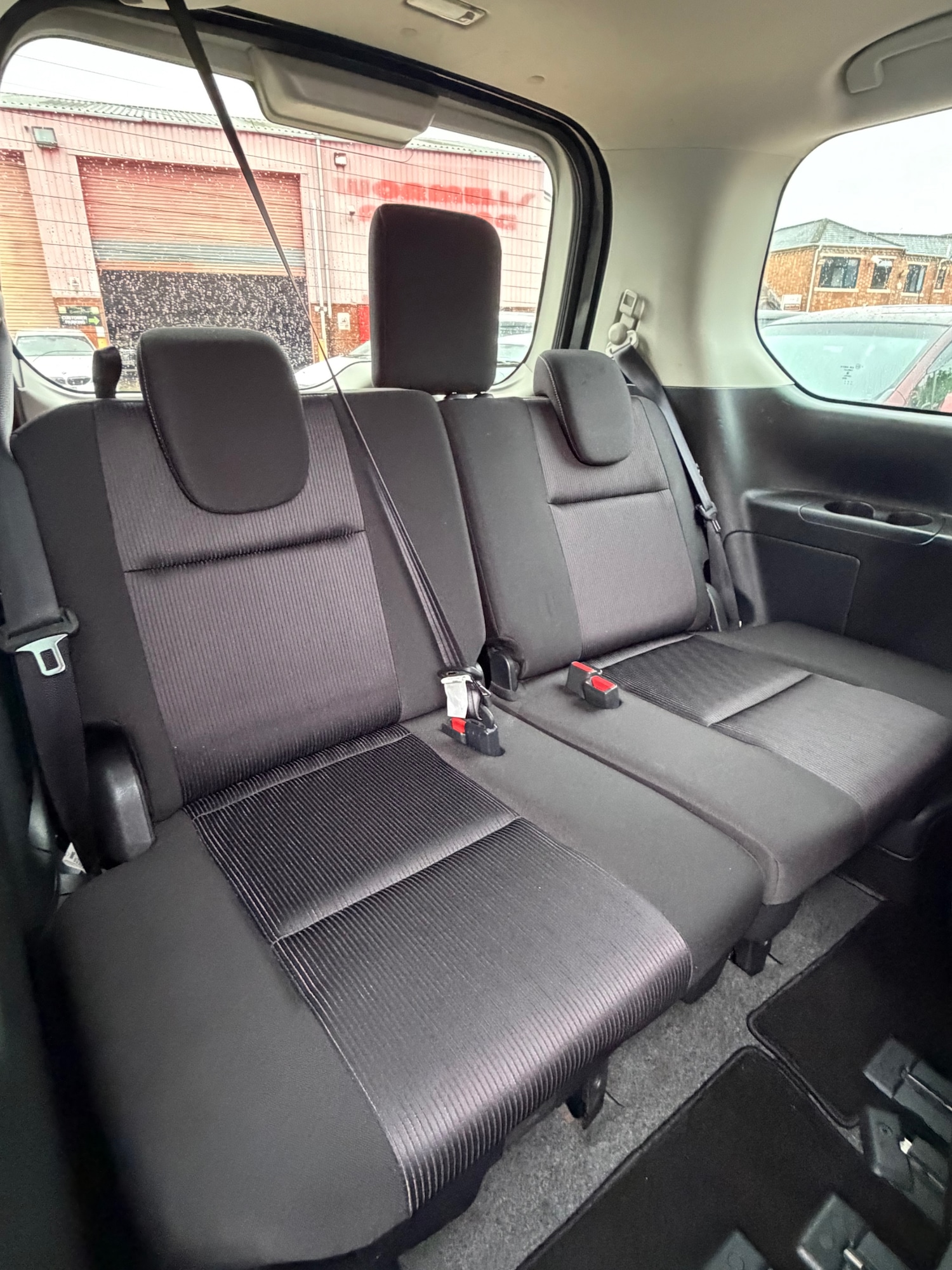 Used Nissan Serena 2017 for sale - 77535718: Photo 10