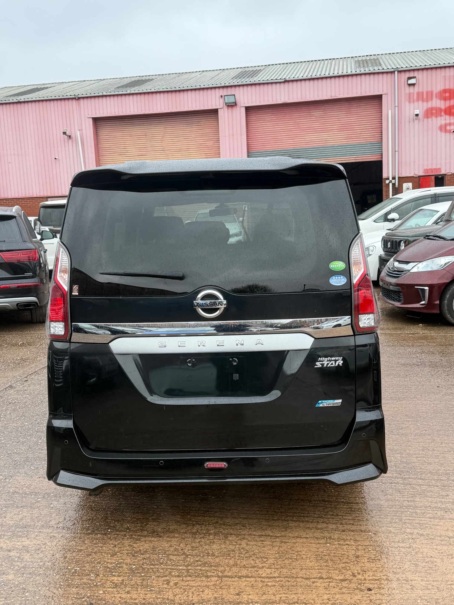 Used Nissan Serena 2017 for sale - 77535718: Photo 4