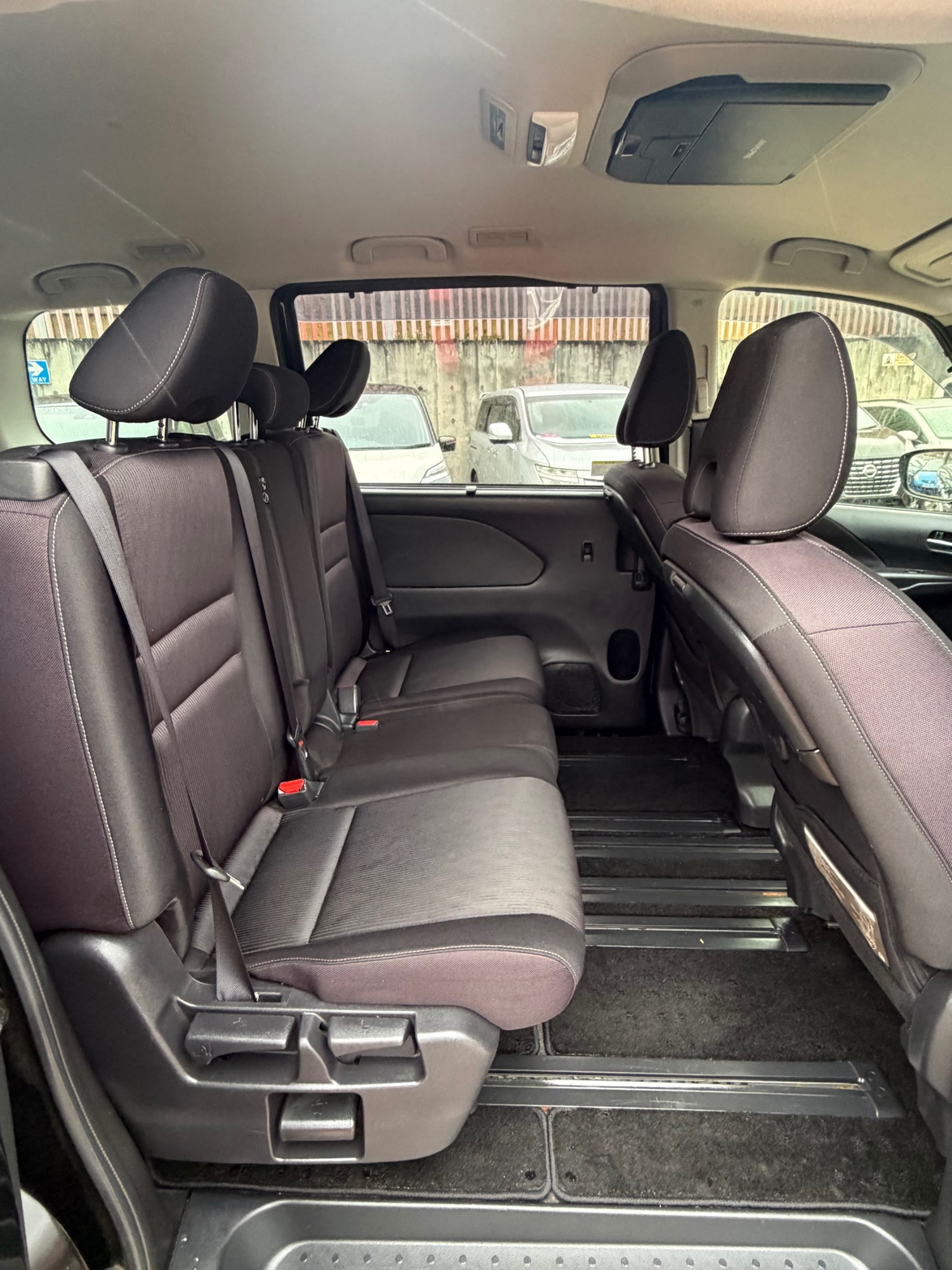 Used Nissan Serena 2017 for sale - 77535718: Photo 9