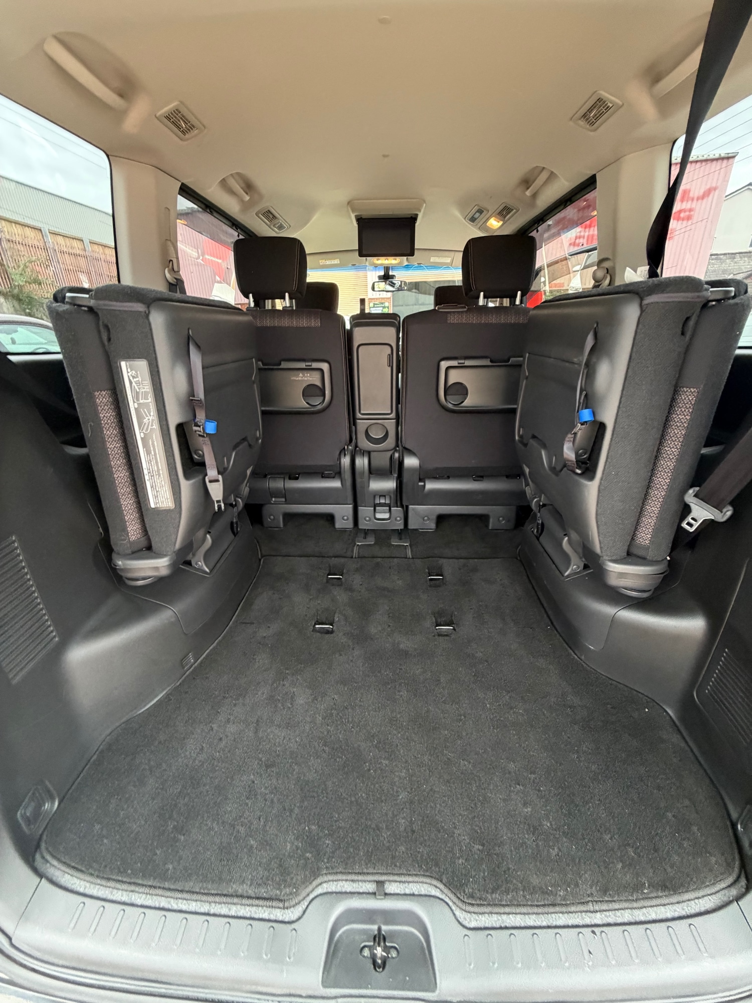 Used Nissan Serena 2016 for sale - 76198628: Photo 14