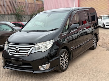 Used Nissan Serena 2016 for sale - 76198628: Photo 2