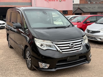 Used Nissan Serena 2016 for sale - 76198628: Photo 3