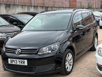 Used Volkswagen Touran 2013 for sale - 79201348: Photo