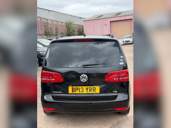 Used Volkswagen Touran 2013 for sale - 79201348: Photo