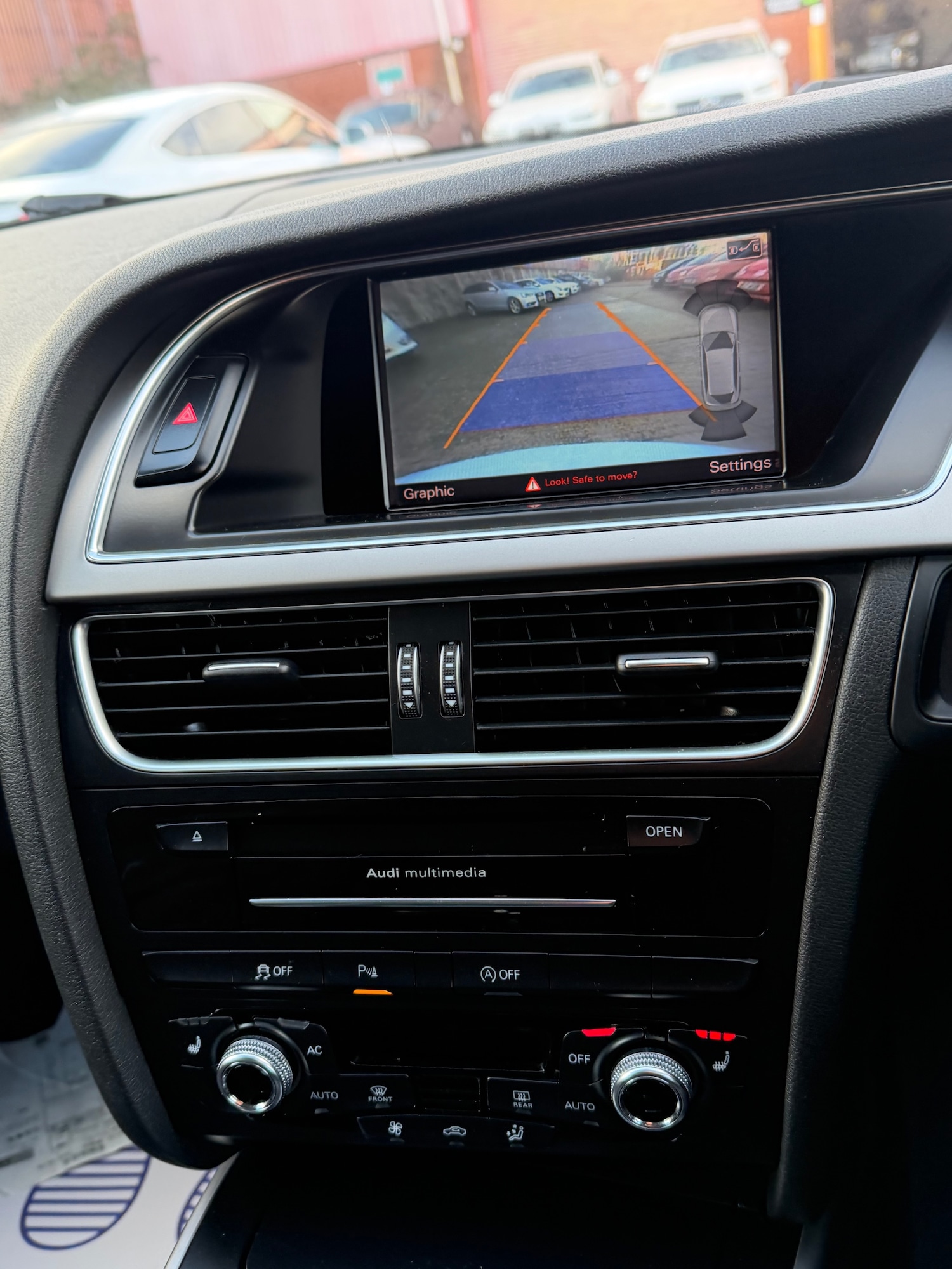 Used Audi A4 Avant 2014 for sale - 76669254: Photo 13