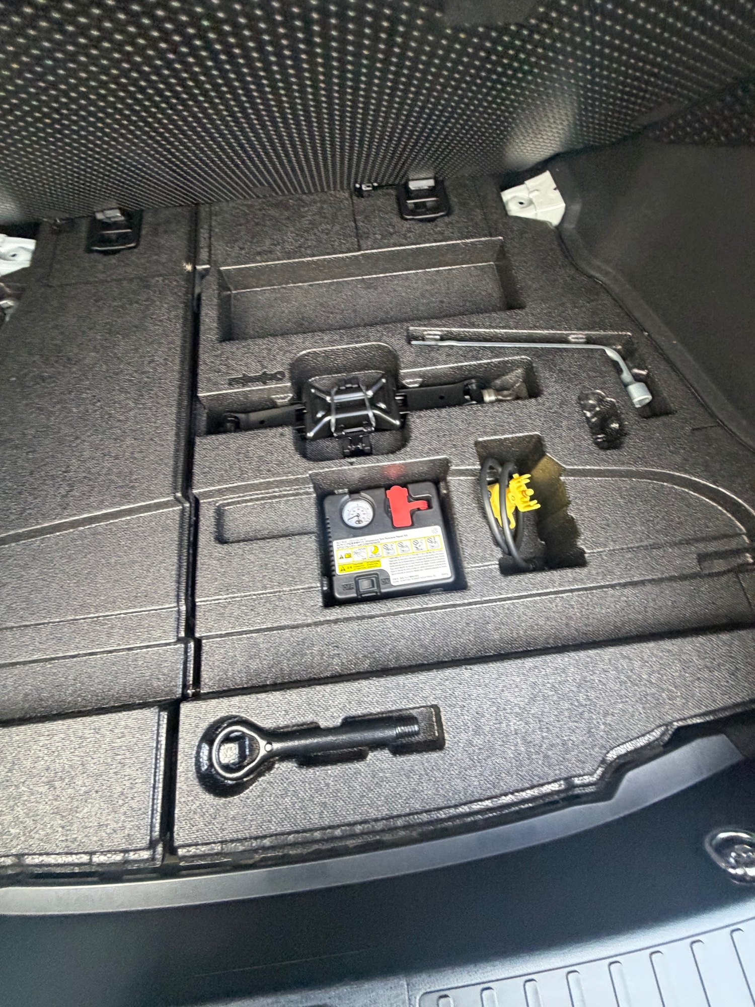 Used Toyota Prius 2016 for sale - 77704342: Photo 15