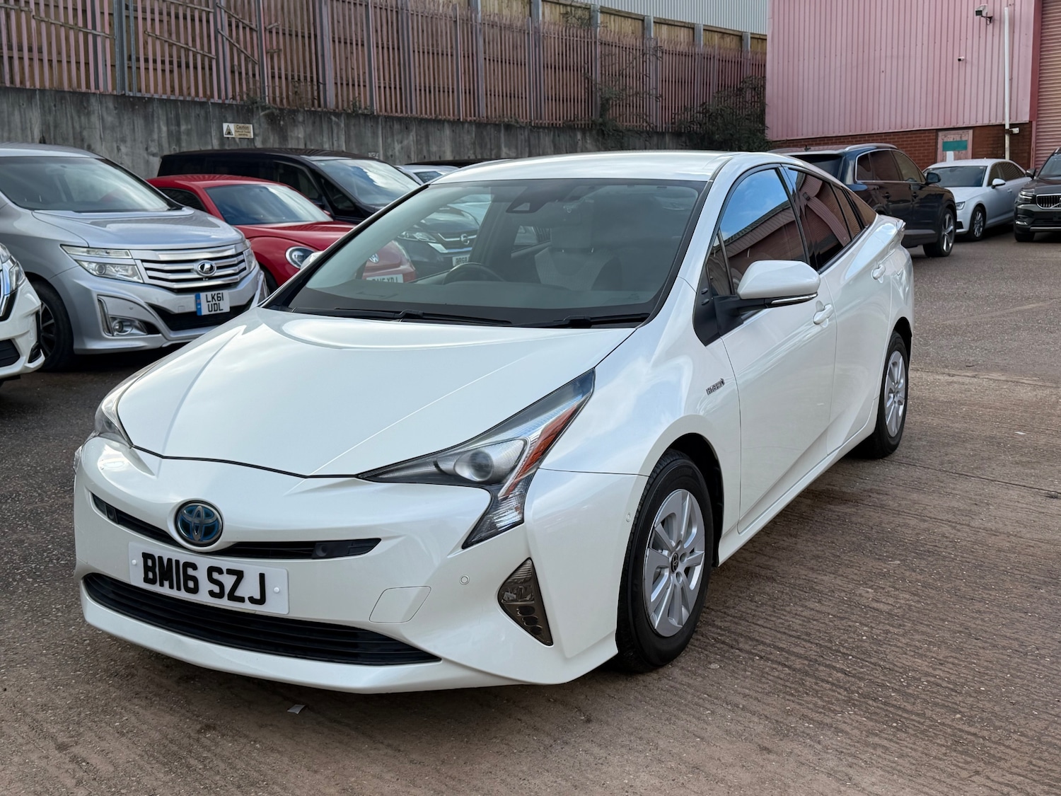 Used Toyota Prius 2016 for sale - 77704342: Photo 3
