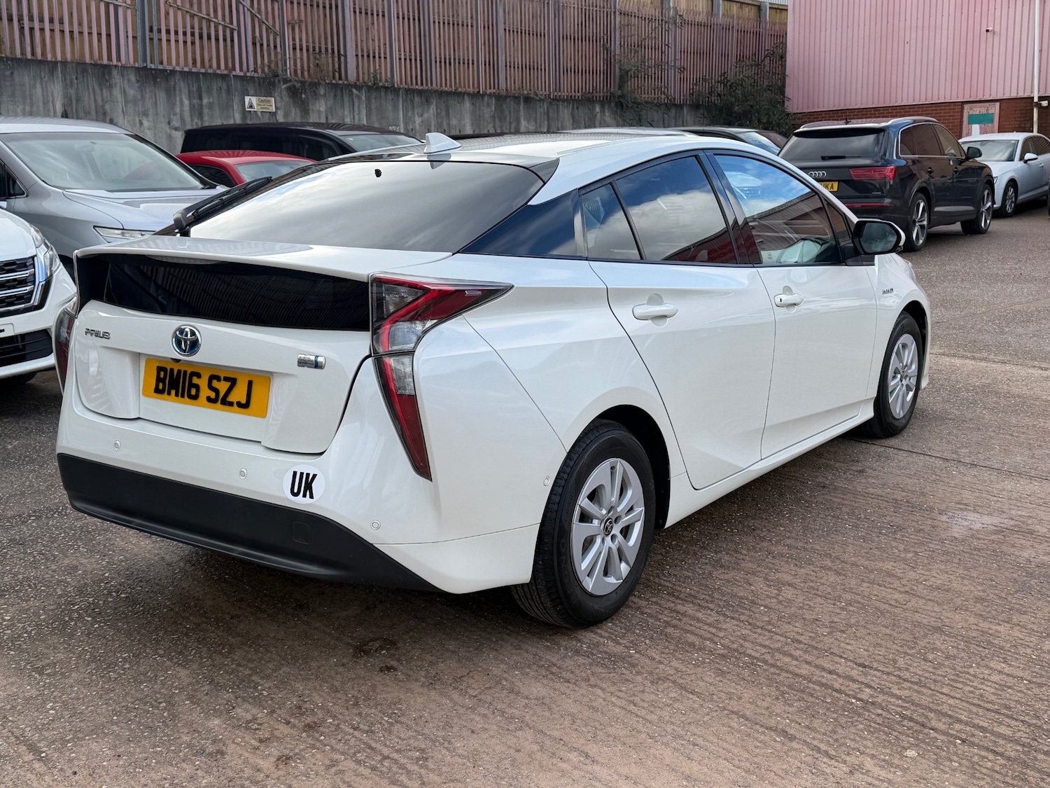 Used Toyota Prius 2016 for sale - 77704342: Photo 6