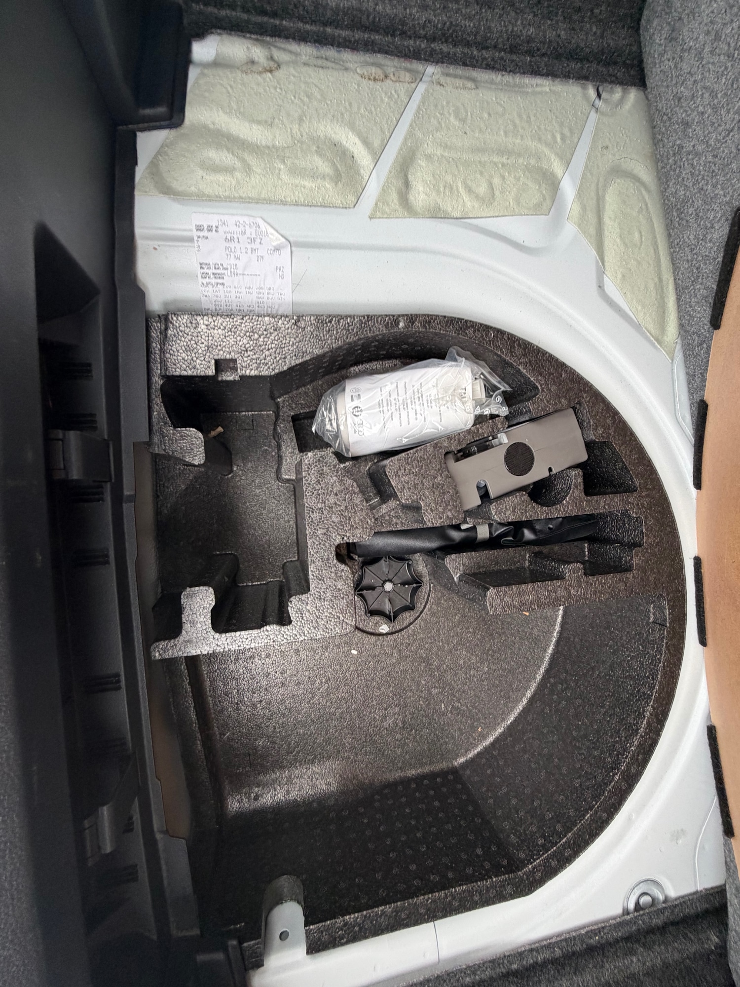 Used Volkswagen Polo 2014 for sale - 76548134: Photo 10