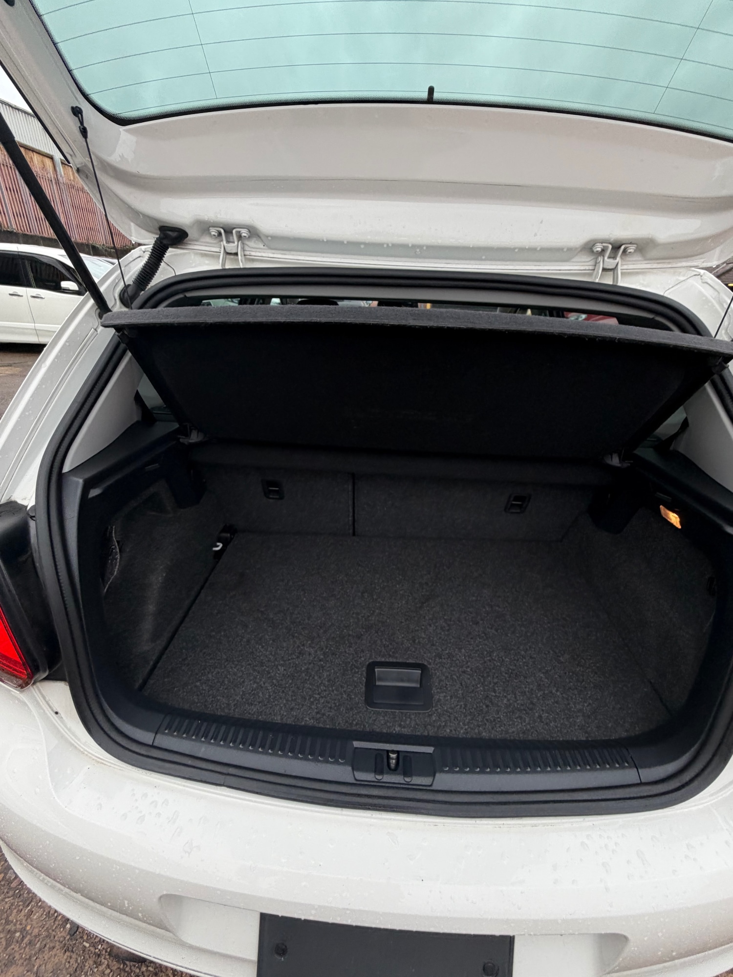 Used Volkswagen Polo 2014 for sale - 76548134: Photo 11