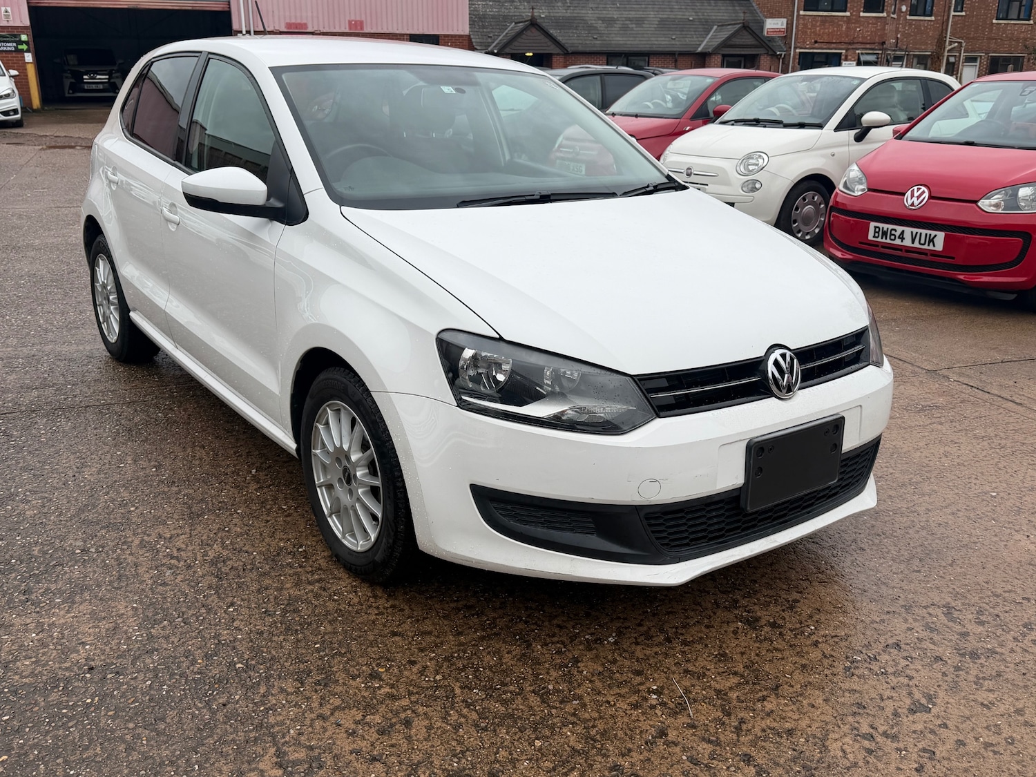 Used Volkswagen Polo 2014 for sale - 76548134: Photo 3
