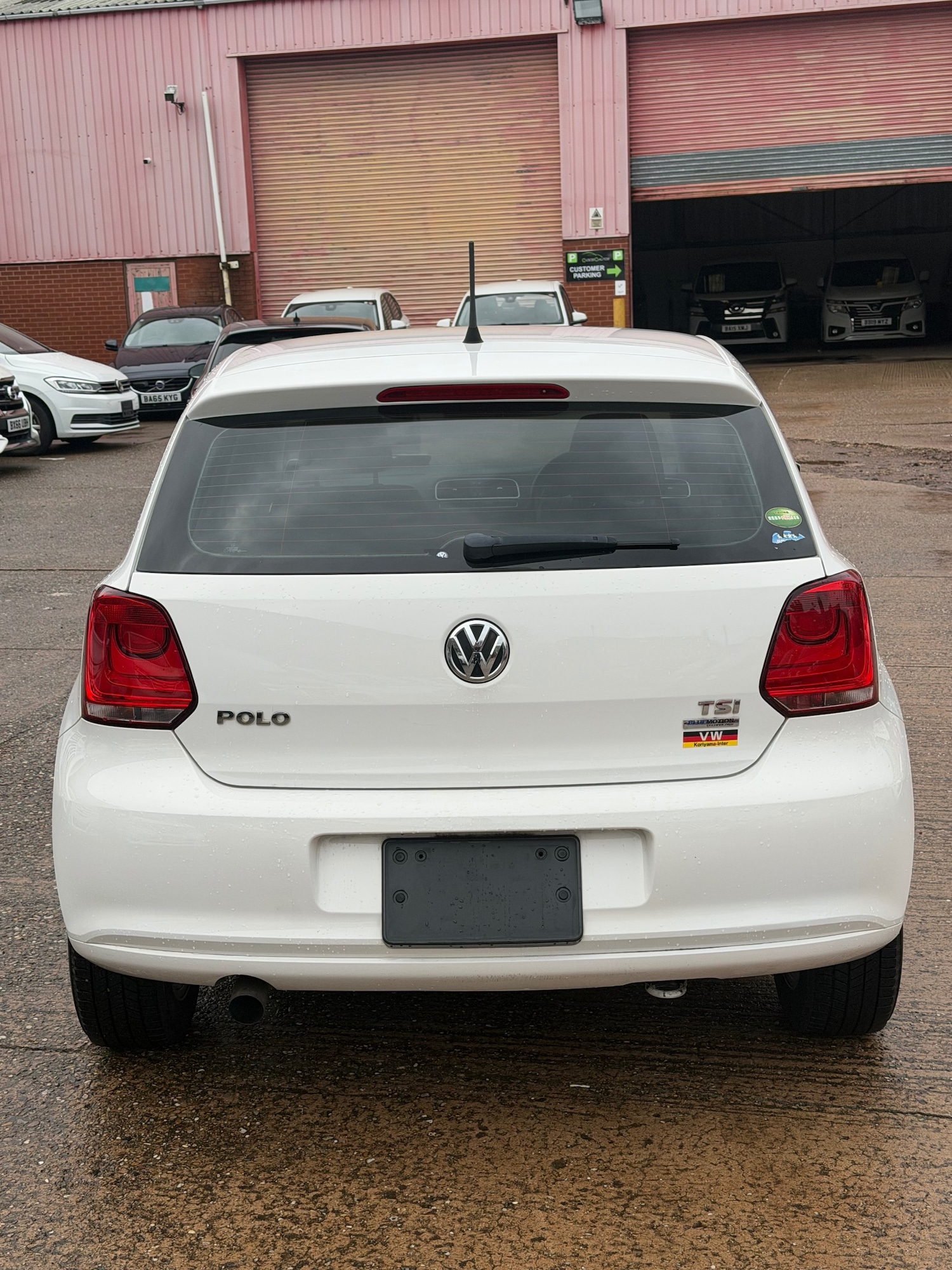 Used Volkswagen Polo 2014 for sale - 76548134: Photo 4