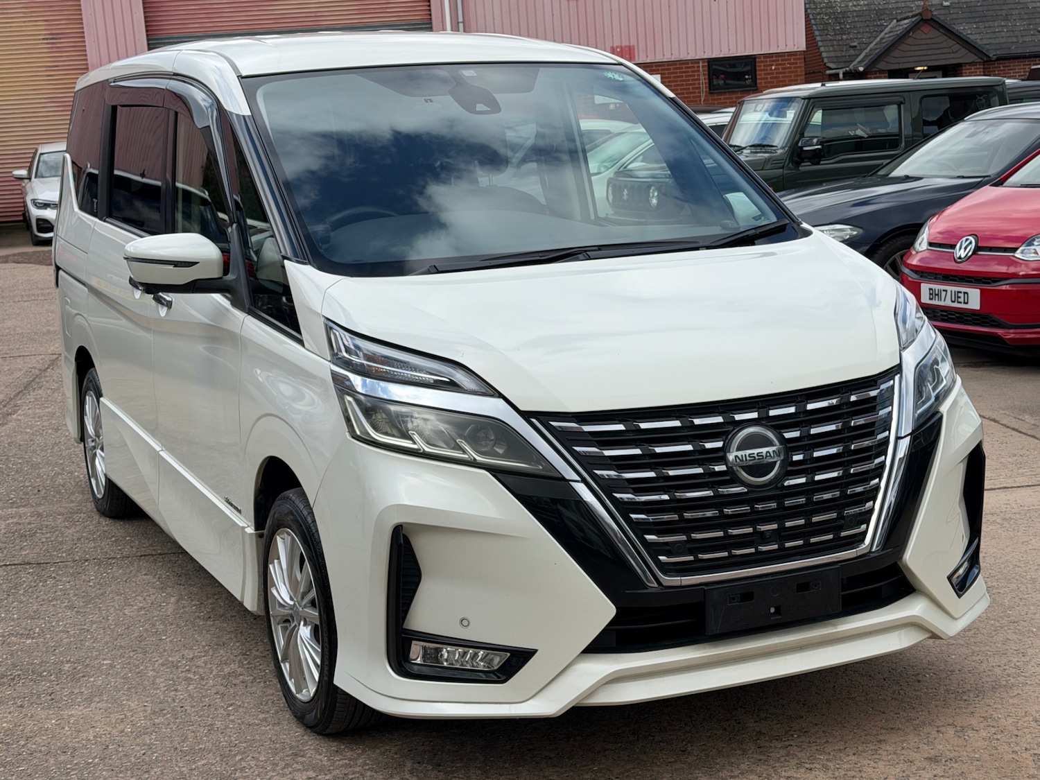Used Nissan Serena 2020 for sale - 77838418: Photo 3