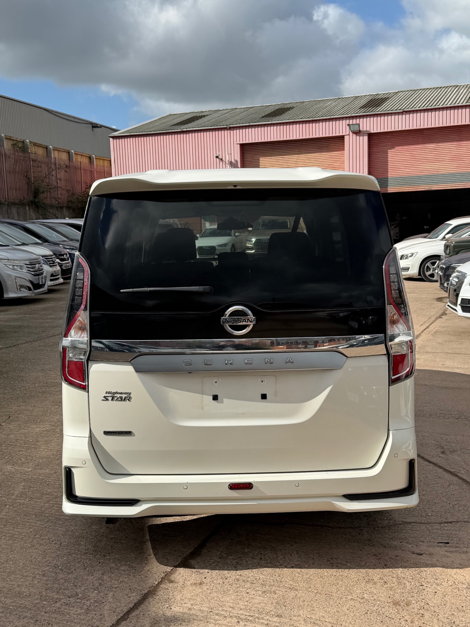 Used Nissan Serena 2020 for sale - 77838418: Photo 4