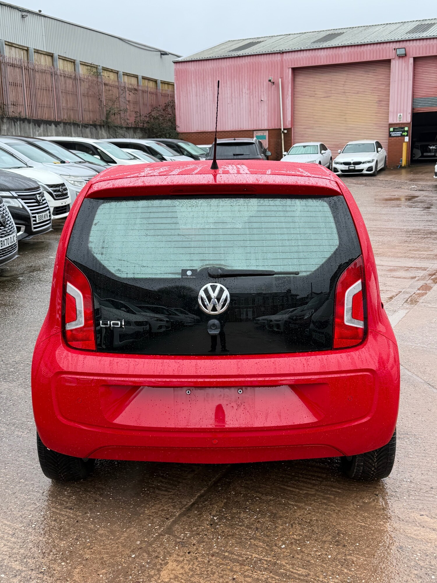 Used Volkswagen up! 2013 for sale - 77508897: Photo 4